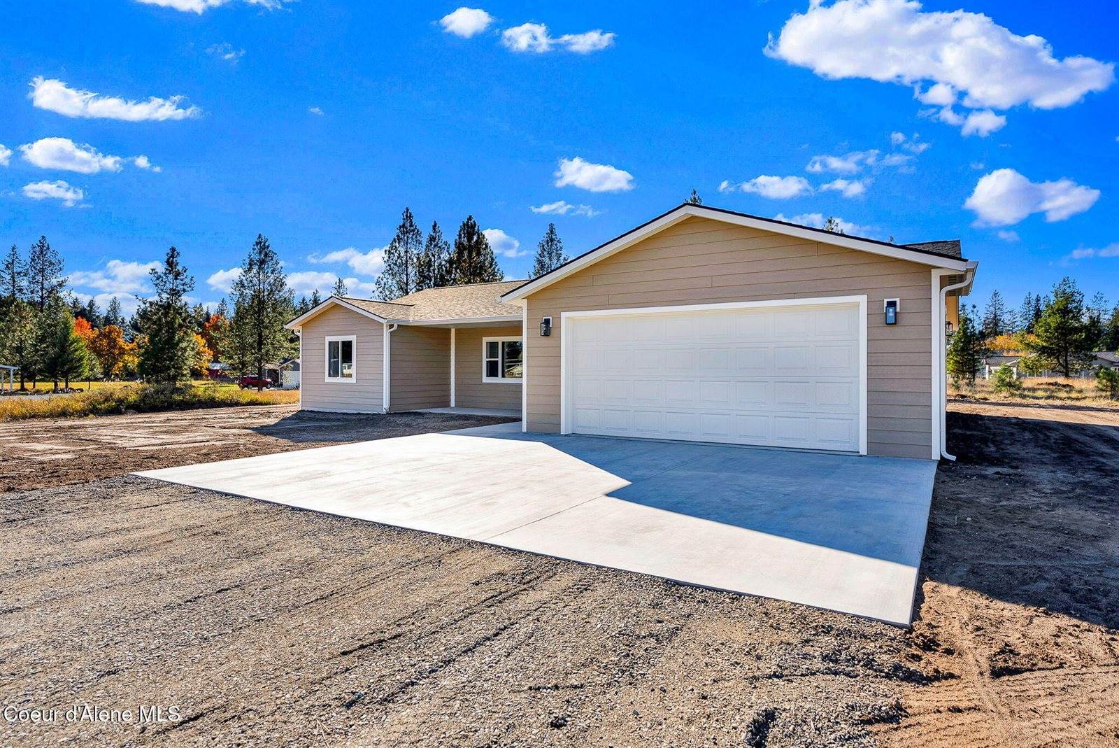 26 Pomelo Place, Moyie Springs, ID 83845