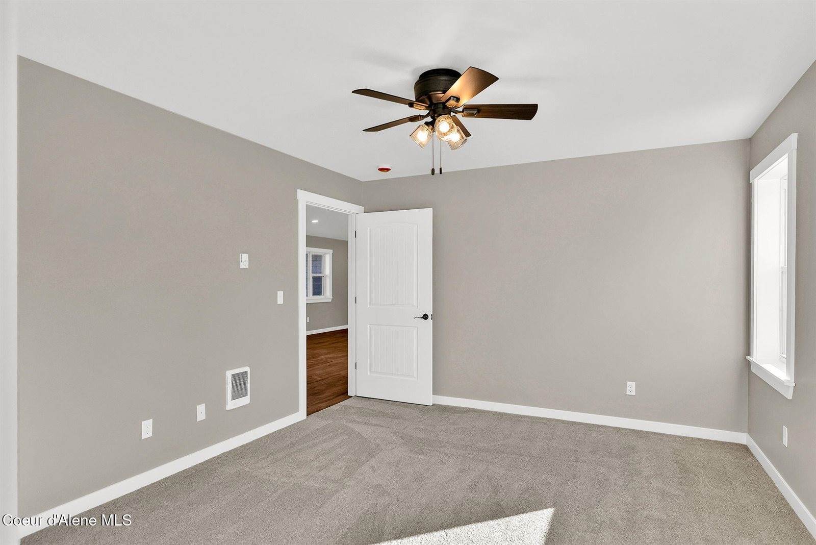 26 Pomelo Place, Moyie Springs, ID 83845