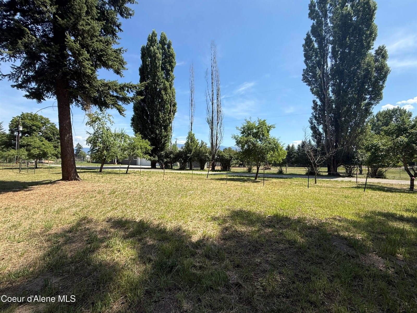 70 Appaloosa Rd, Moyie Springs, ID 83845