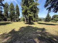 70 Appaloosa Rd, Moyie Springs, ID 83845