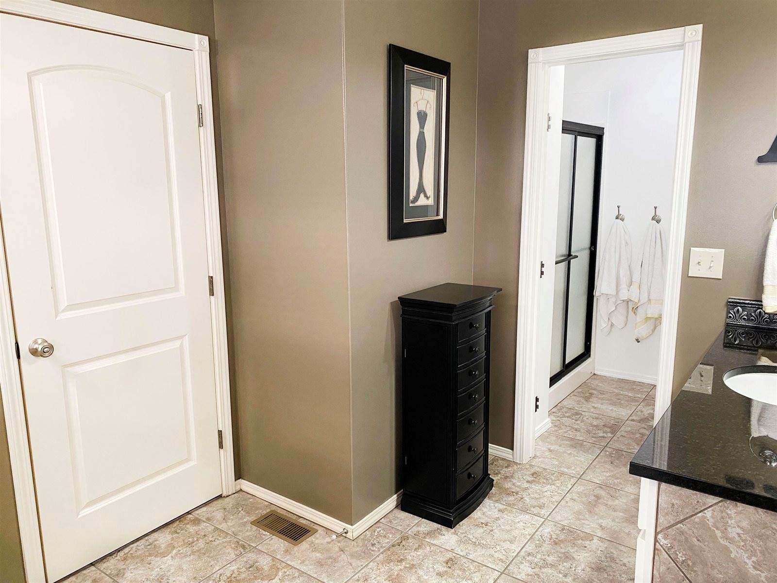 12301 East Zimmerly Ct, Wichita, KS 67207