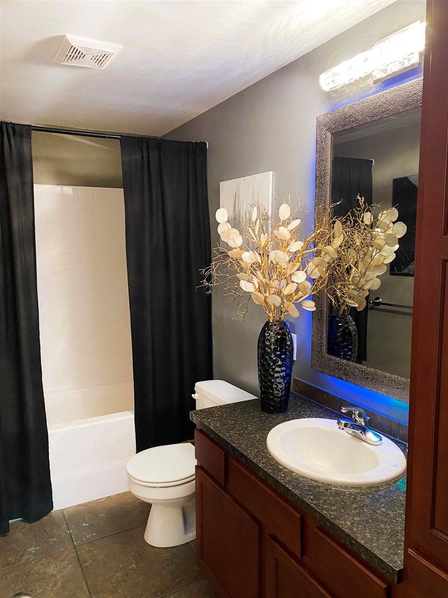 12301 East Zimmerly Ct, Wichita, KS 67207