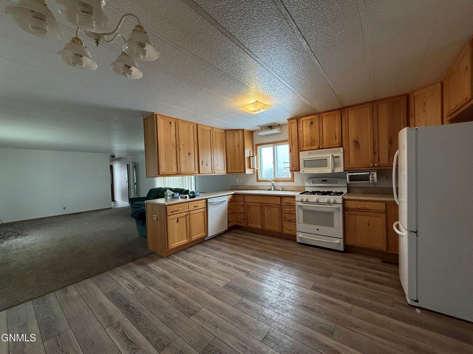 3943 Highway 334 North, Brockton, MT 59213