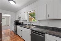 102 Bluff Rd, Kingston, TN 37763