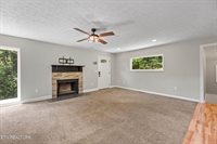 102 Bluff Rd, Kingston, TN 37763