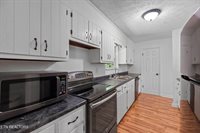 102 Bluff Rd, Kingston, TN 37763