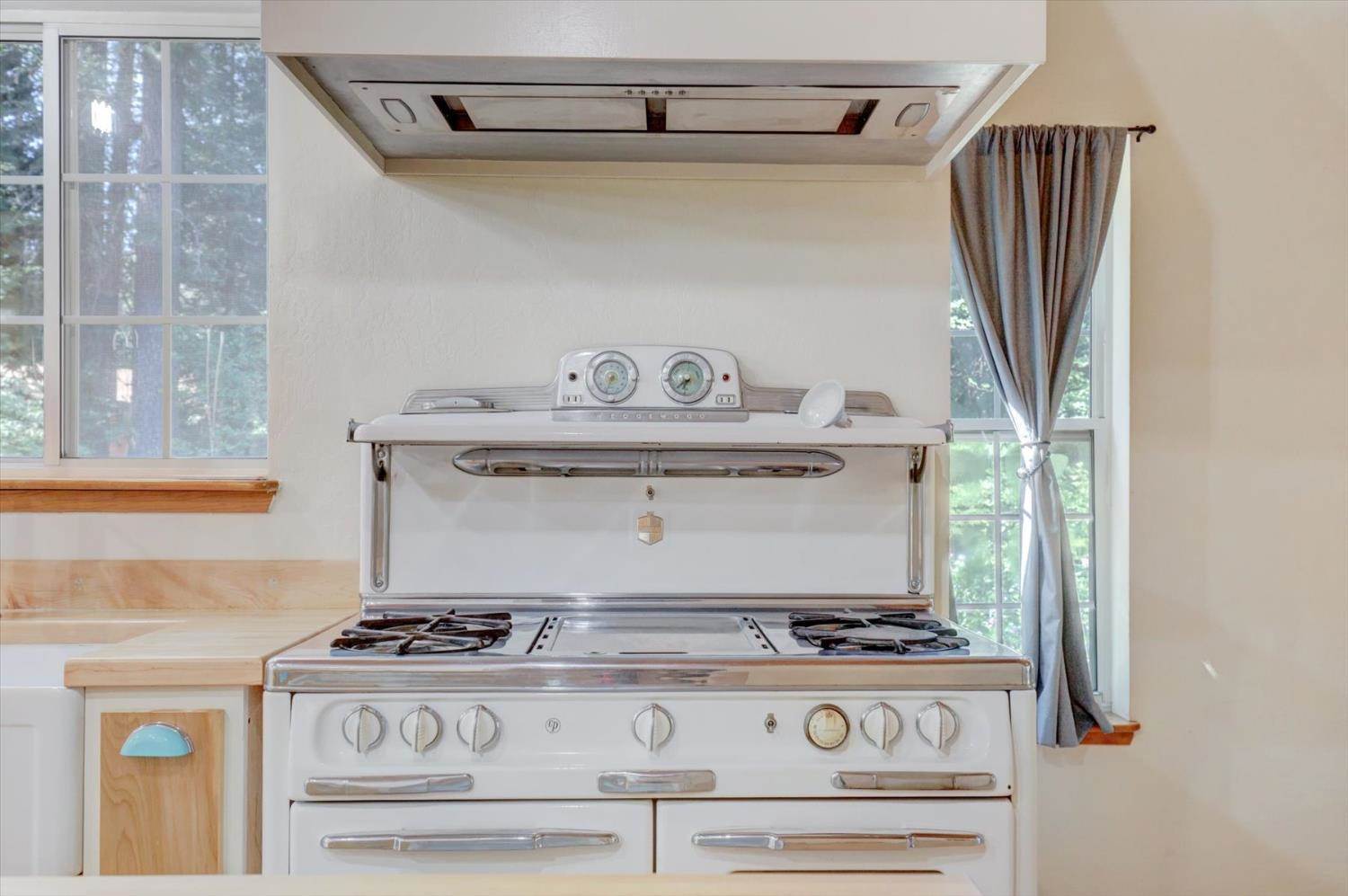 11312 Roosevelt Drive, Grass Valley, CA 95945