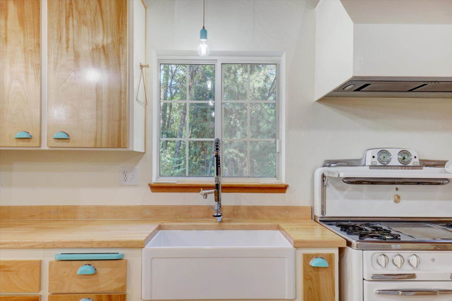 11312 Roosevelt Drive, Grass Valley, CA 95945