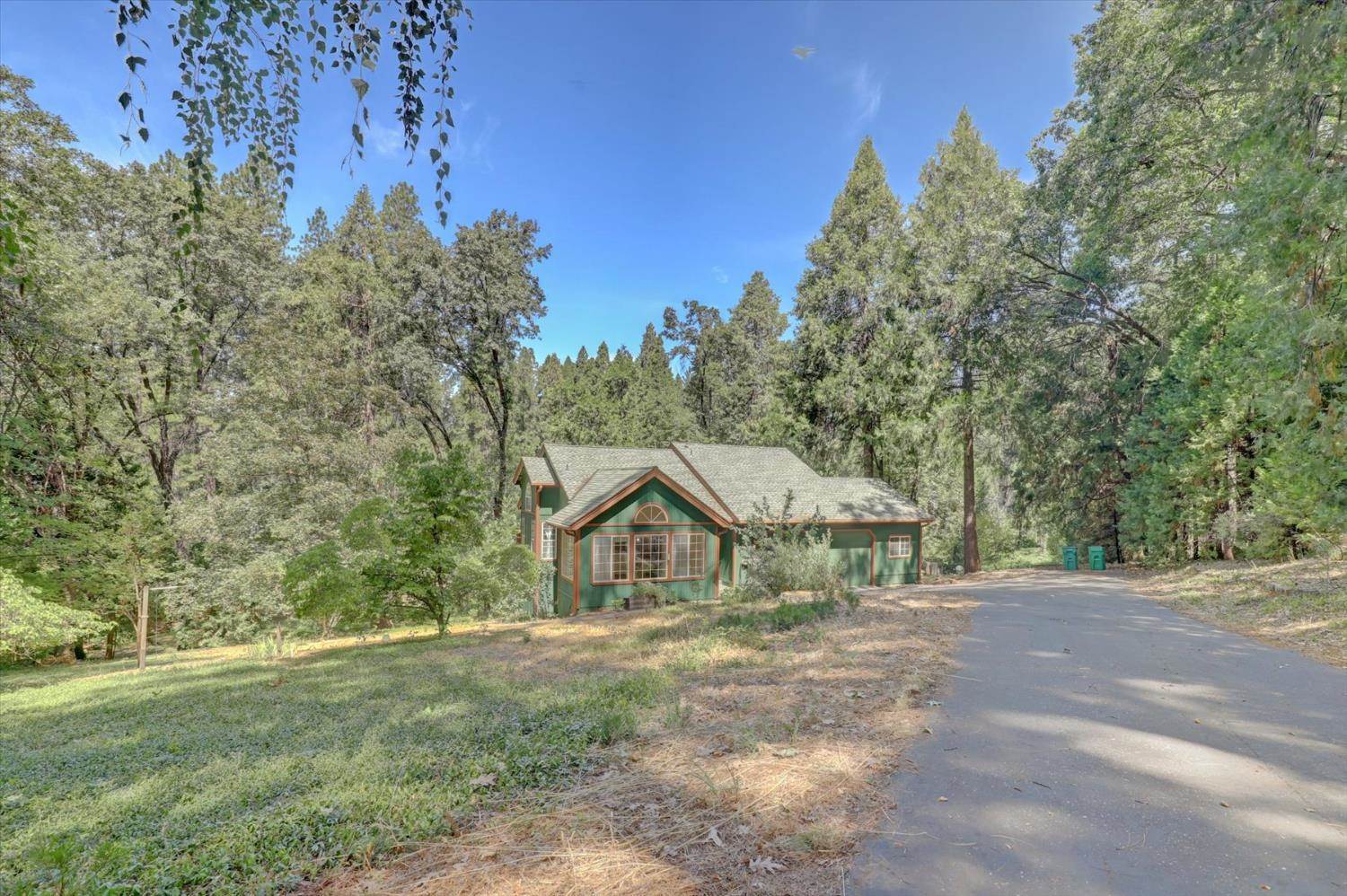 11312 Roosevelt Drive, Grass Valley, CA 95945
