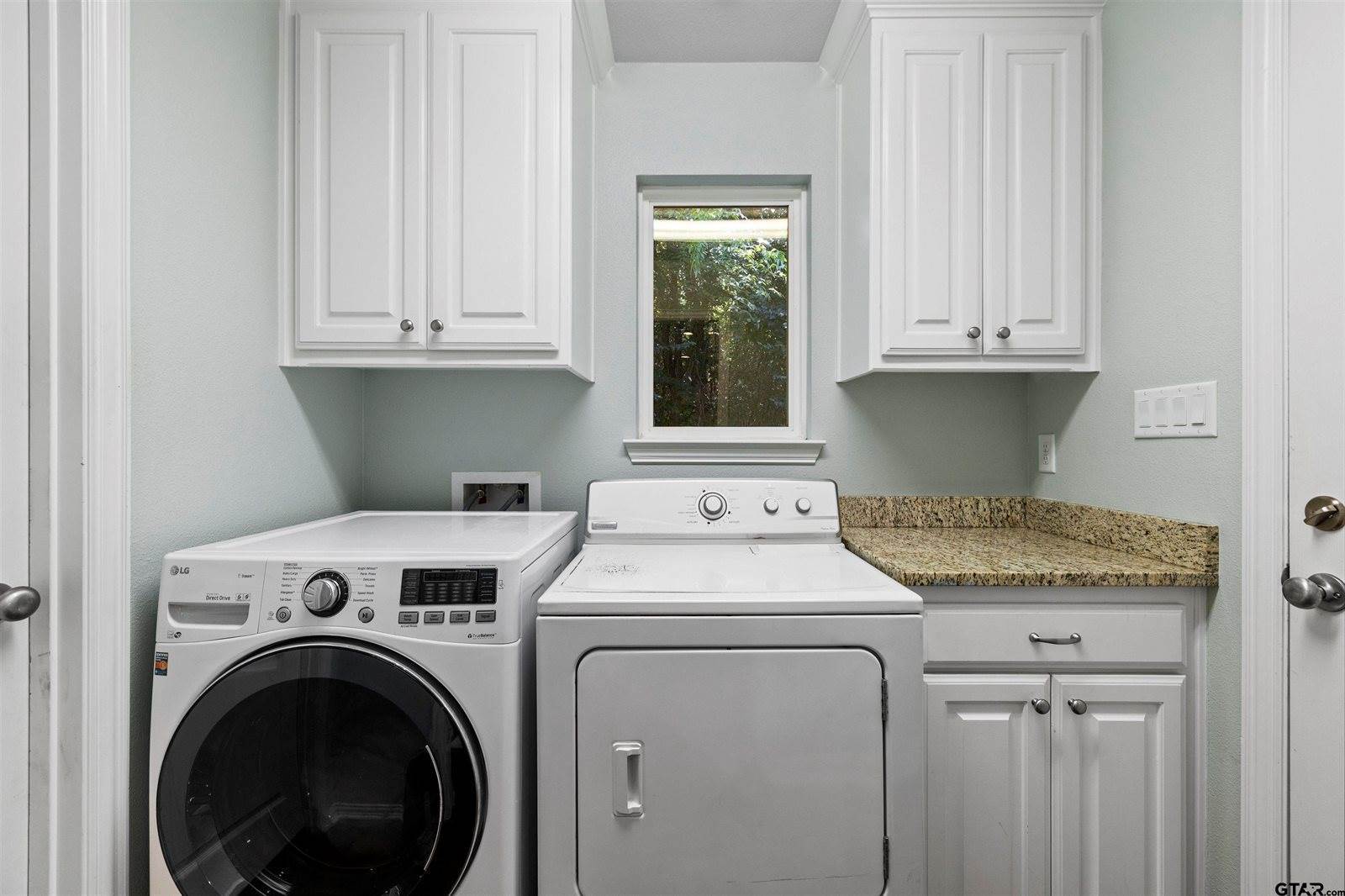 17948 Oakridge Ln, Flint, TX 75762