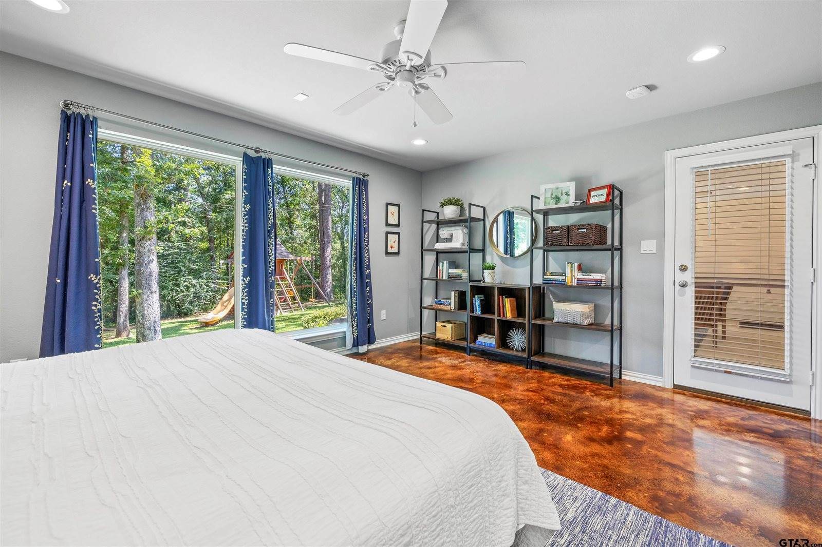 17948 Oakridge Ln, Flint, TX 75762