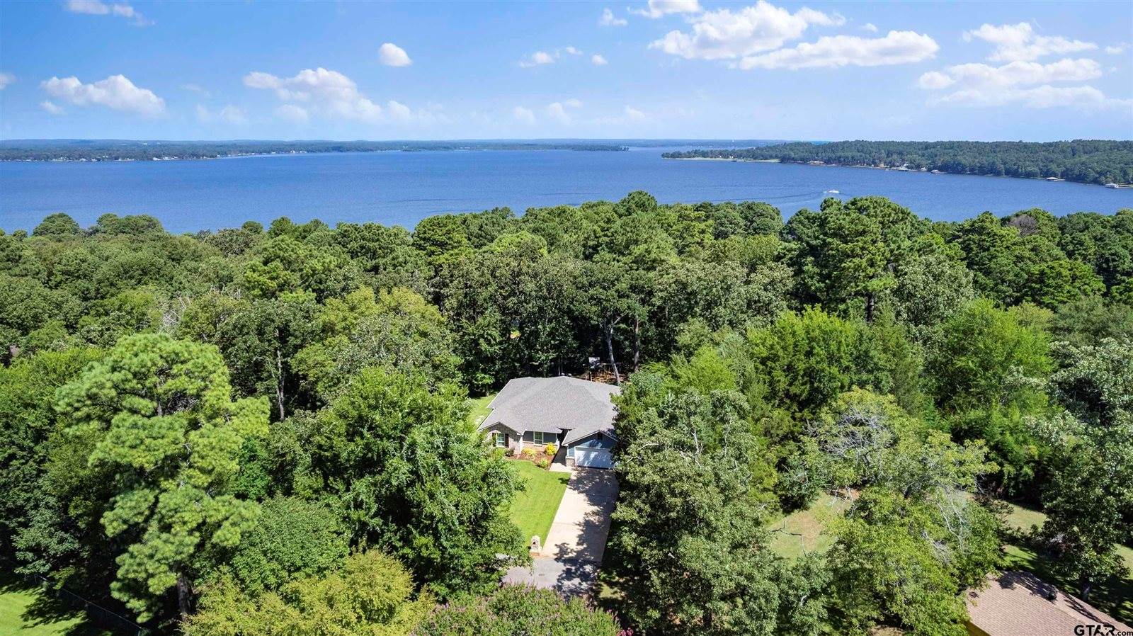 17948 Oakridge Ln, Flint, TX 75762