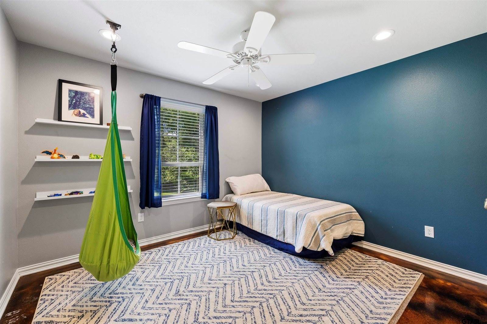 17948 Oakridge Ln, Flint, TX 75762