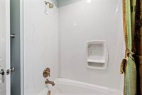 17948 Oakridge Ln, Flint, TX 75762