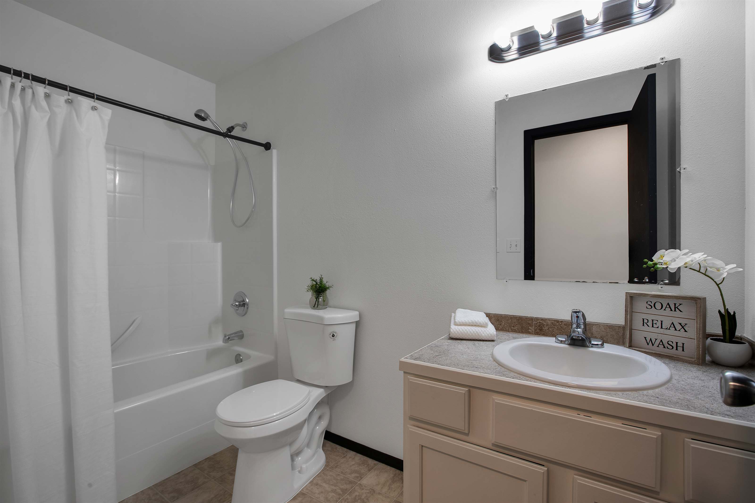 1414 East Harrison Street, Tacoma, WA 98404