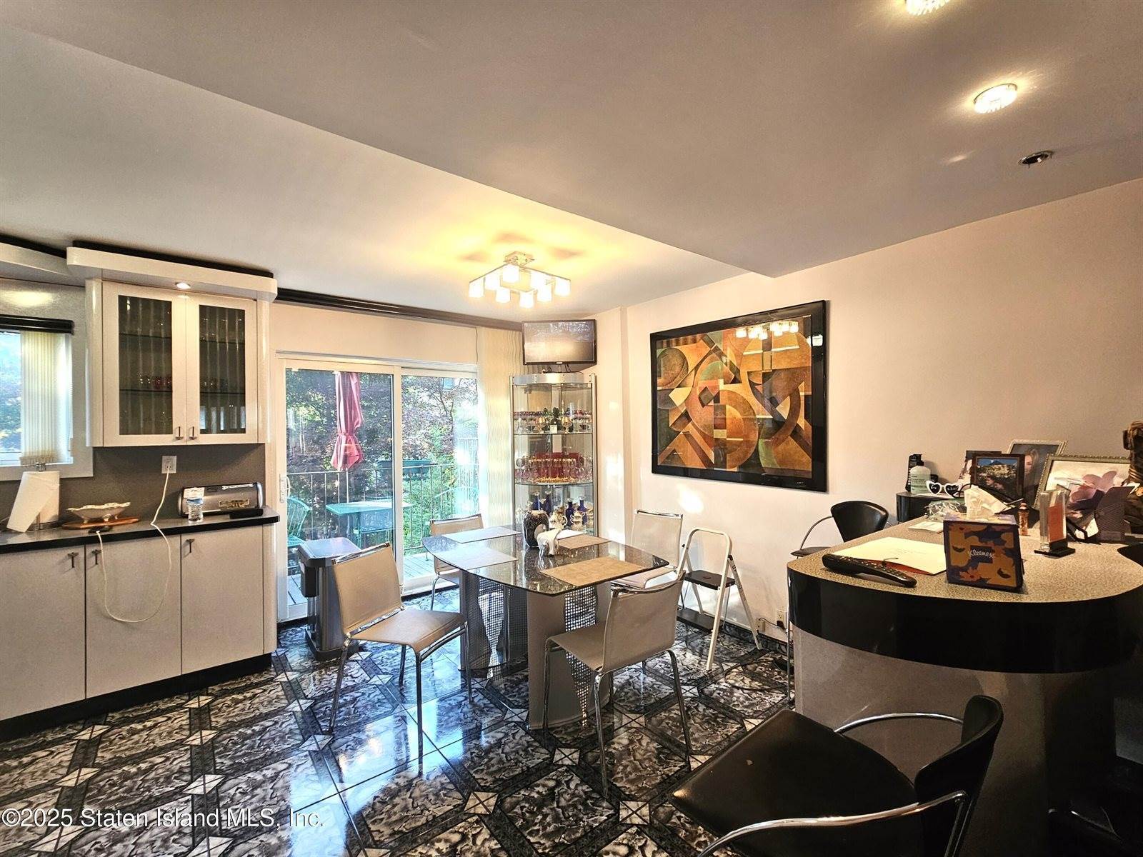 85 Dogwood Lane, Staten Island, NY 10305