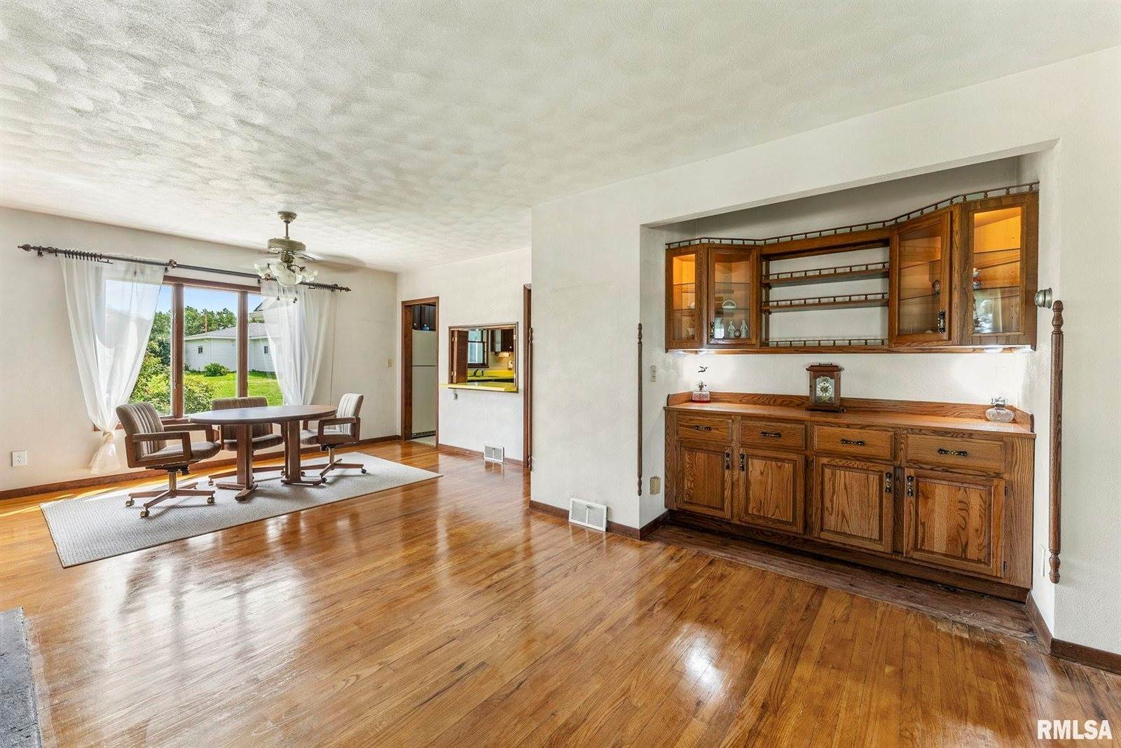 2576 285TH Avenue, De Witt, IA 52742