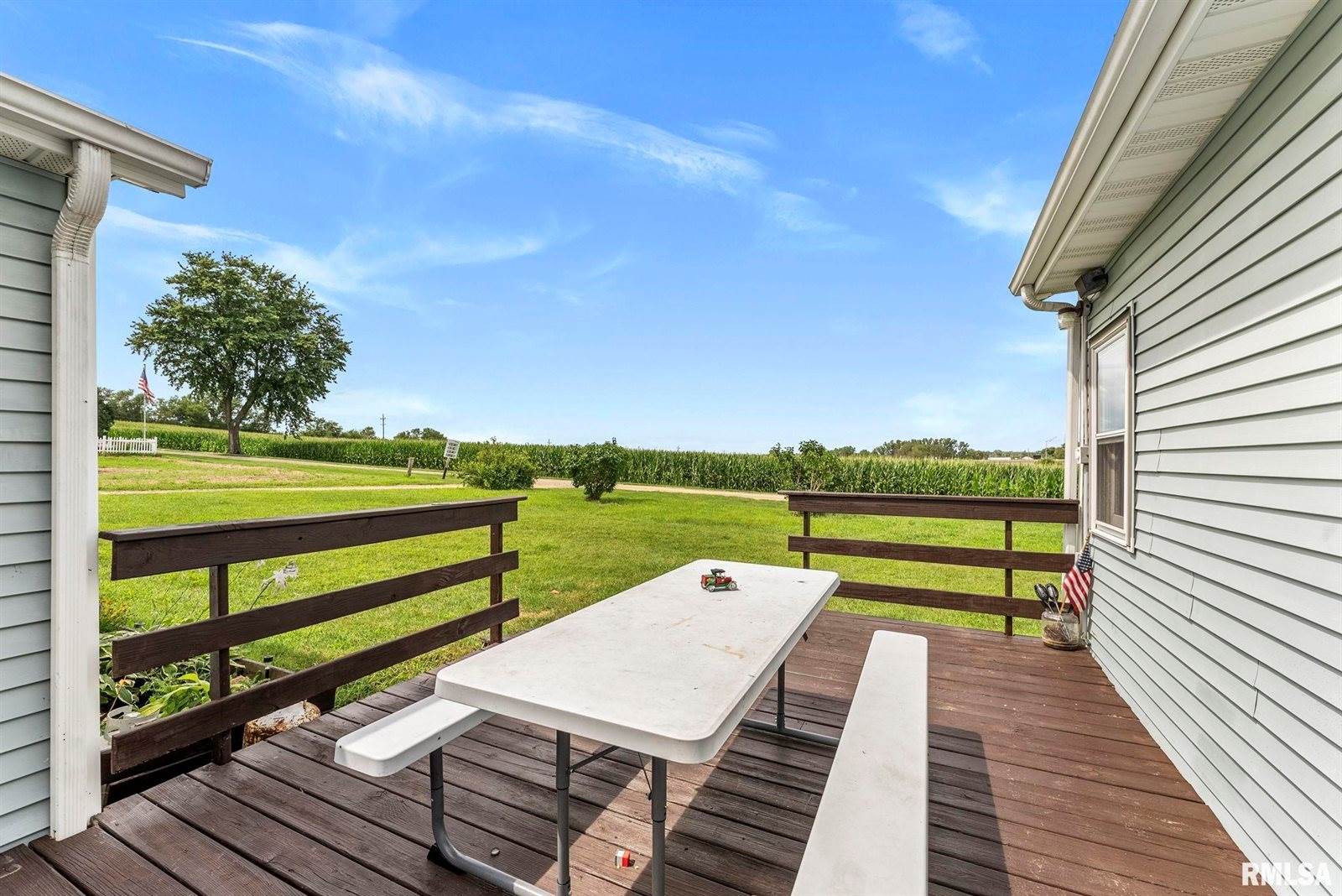 2576 285TH Avenue, De Witt, IA 52742