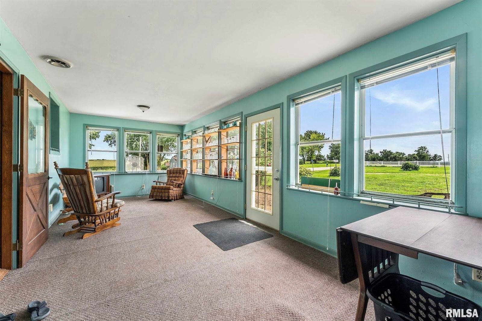 2576 285TH Avenue, De Witt, IA 52742