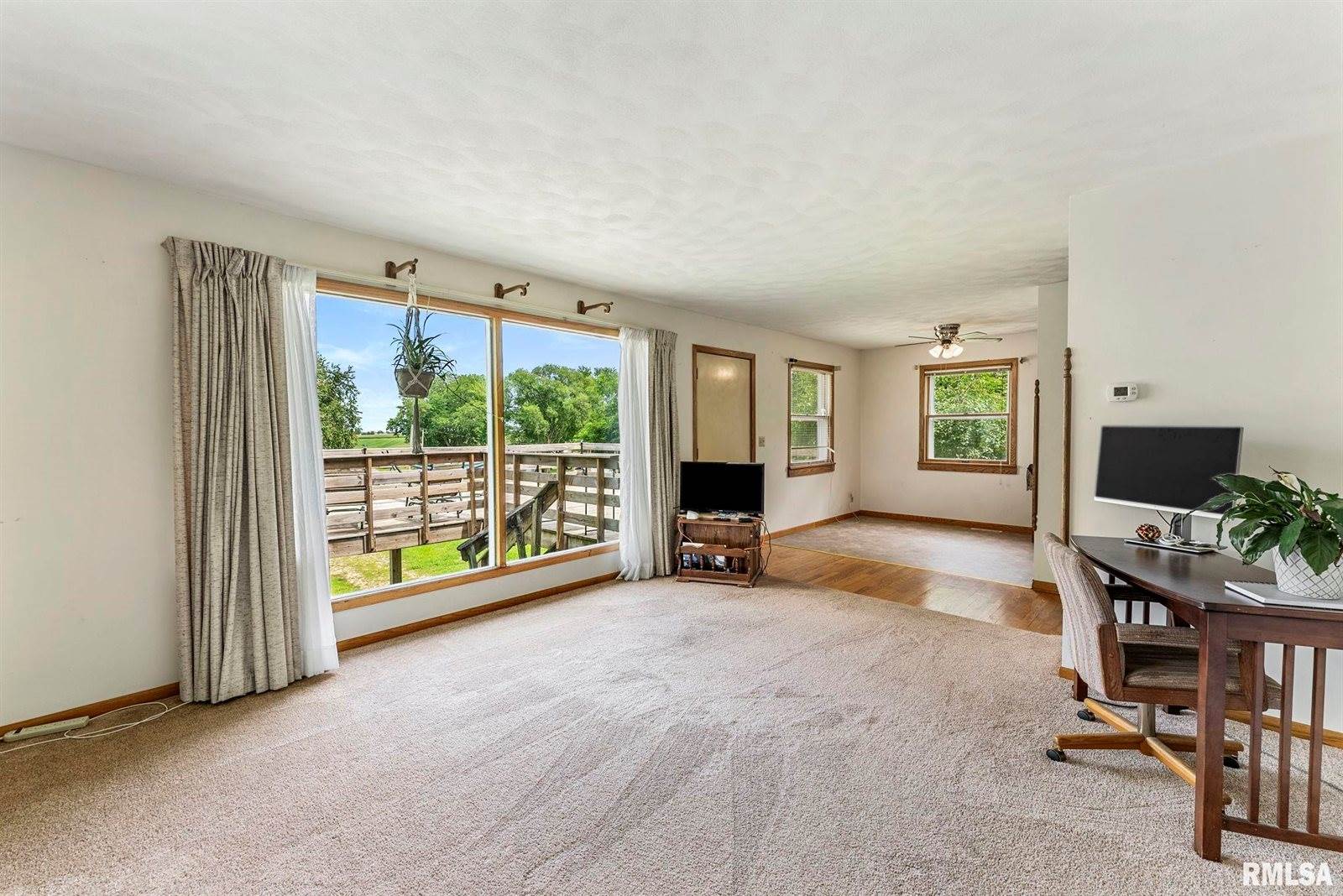 2576 285TH Avenue, De Witt, IA 52742