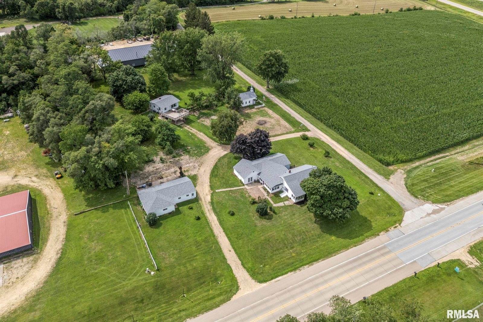2576 285TH Avenue, De Witt, IA 52742