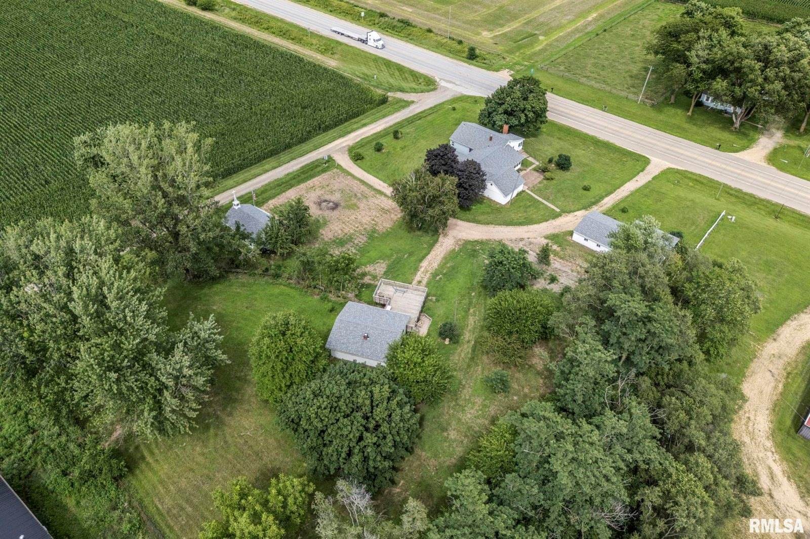 2576 285TH Avenue, De Witt, IA 52742