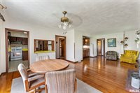 2576 285TH Avenue, De Witt, IA 52742