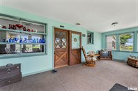 2576 285TH Avenue, De Witt, IA 52742