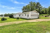 2576 285TH Avenue, De Witt, IA 52742