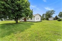 2576 285TH Avenue, De Witt, IA 52742