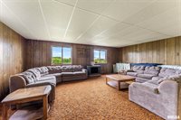 2576 285TH Avenue, De Witt, IA 52742