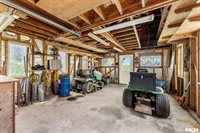 2576 285TH Avenue, De Witt, IA 52742