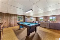 2576 285TH Avenue, De Witt, IA 52742