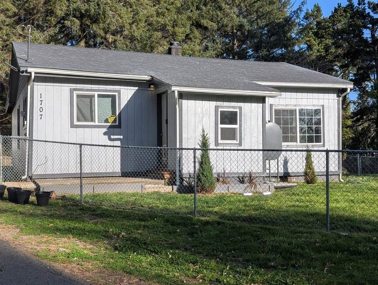 1707 Riverside Street, Crescent City, CA 95531