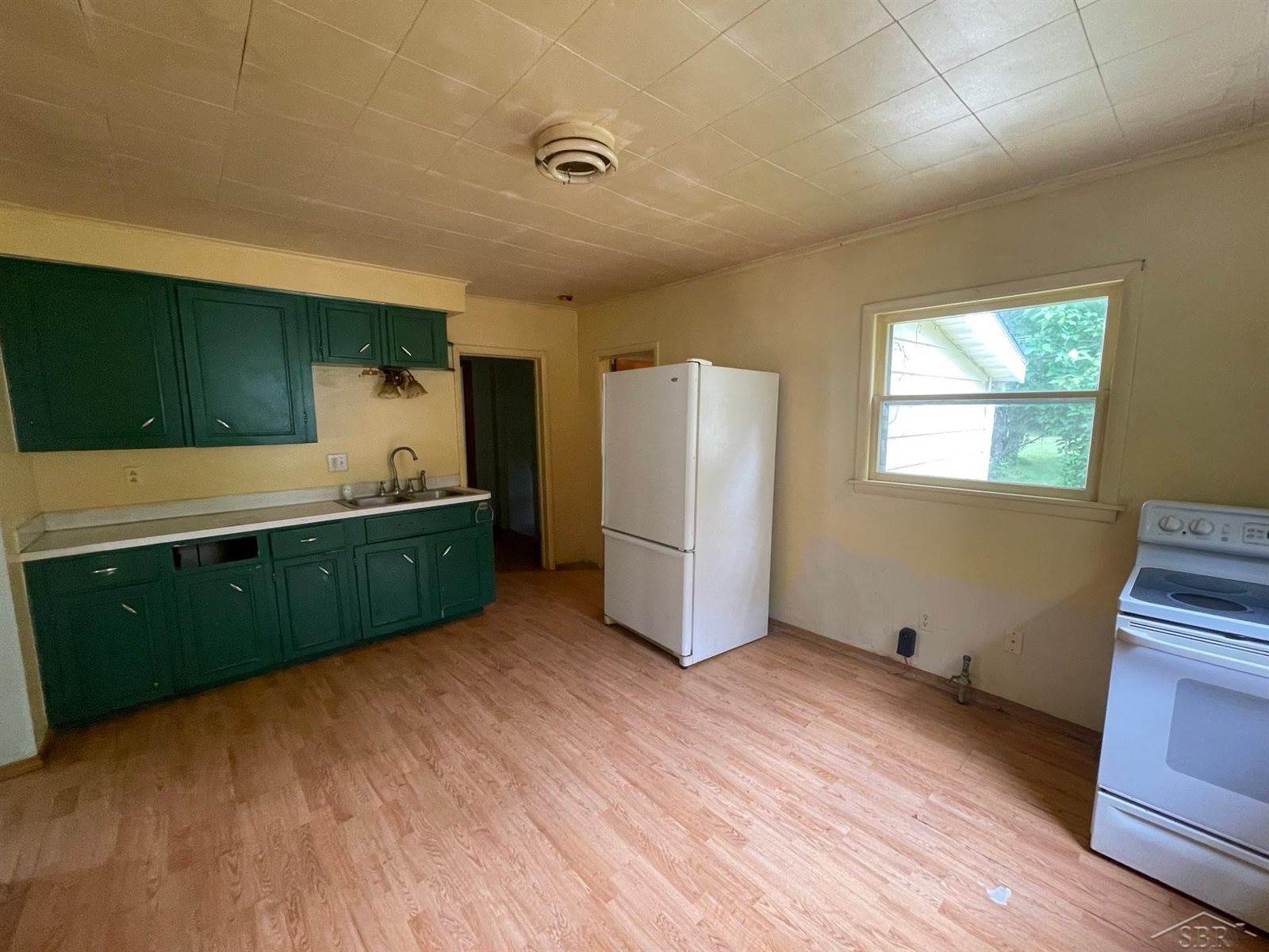 8467 East Street, Millington, MI 48746