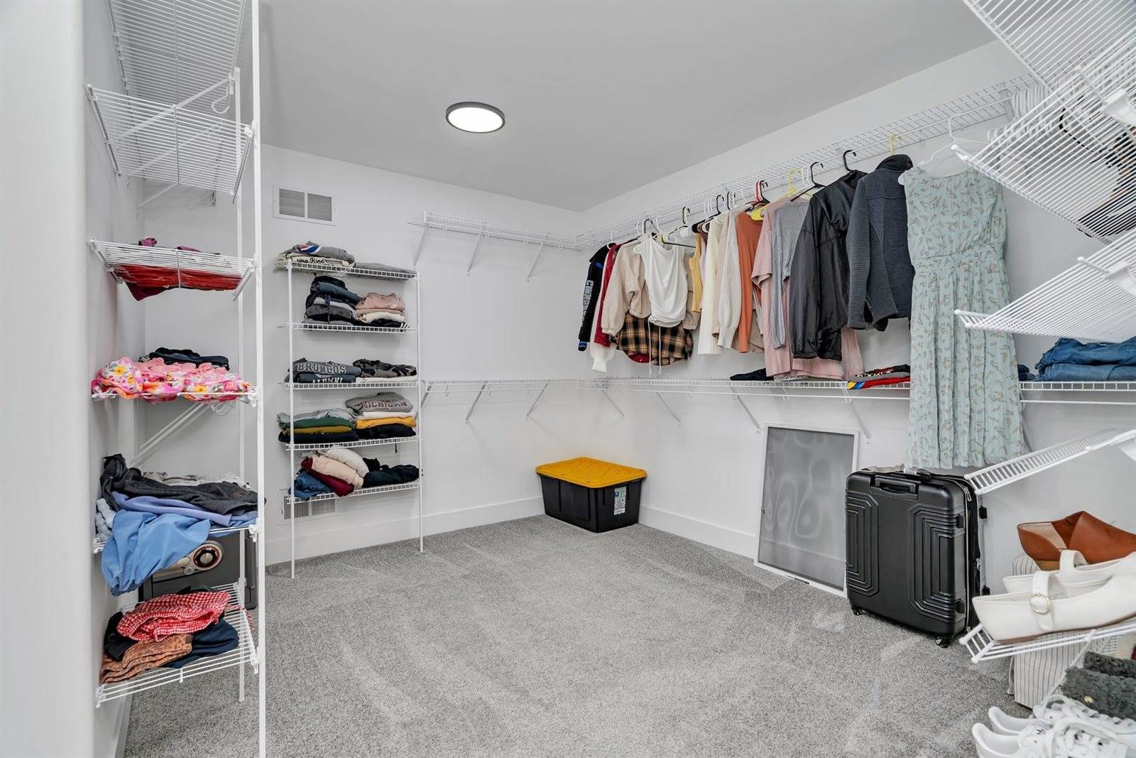 20111 North Woodland Circle, Mokena, IL 60448