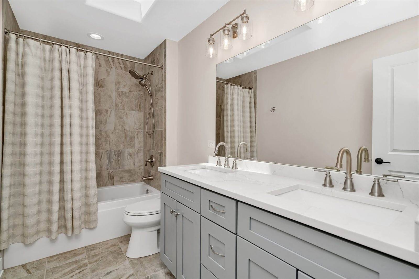 20111 North Woodland Circle, Mokena, IL 60448