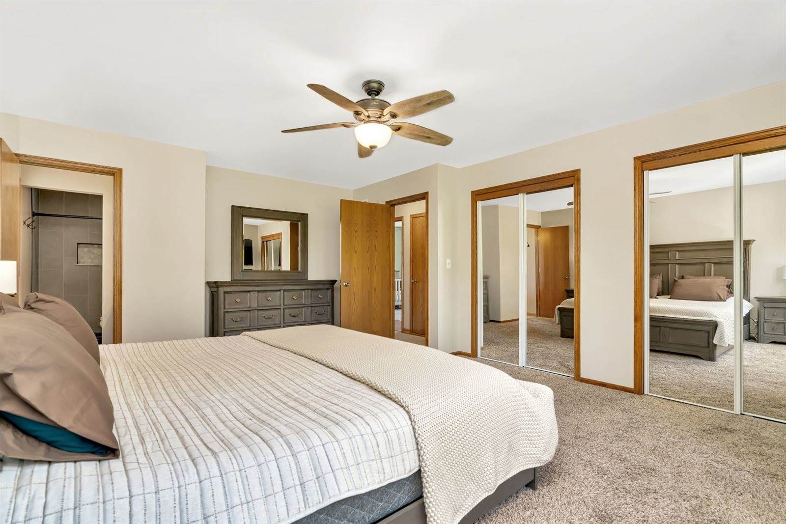 20408 South Grand Prairie Lane, Frankfort, IL 60423