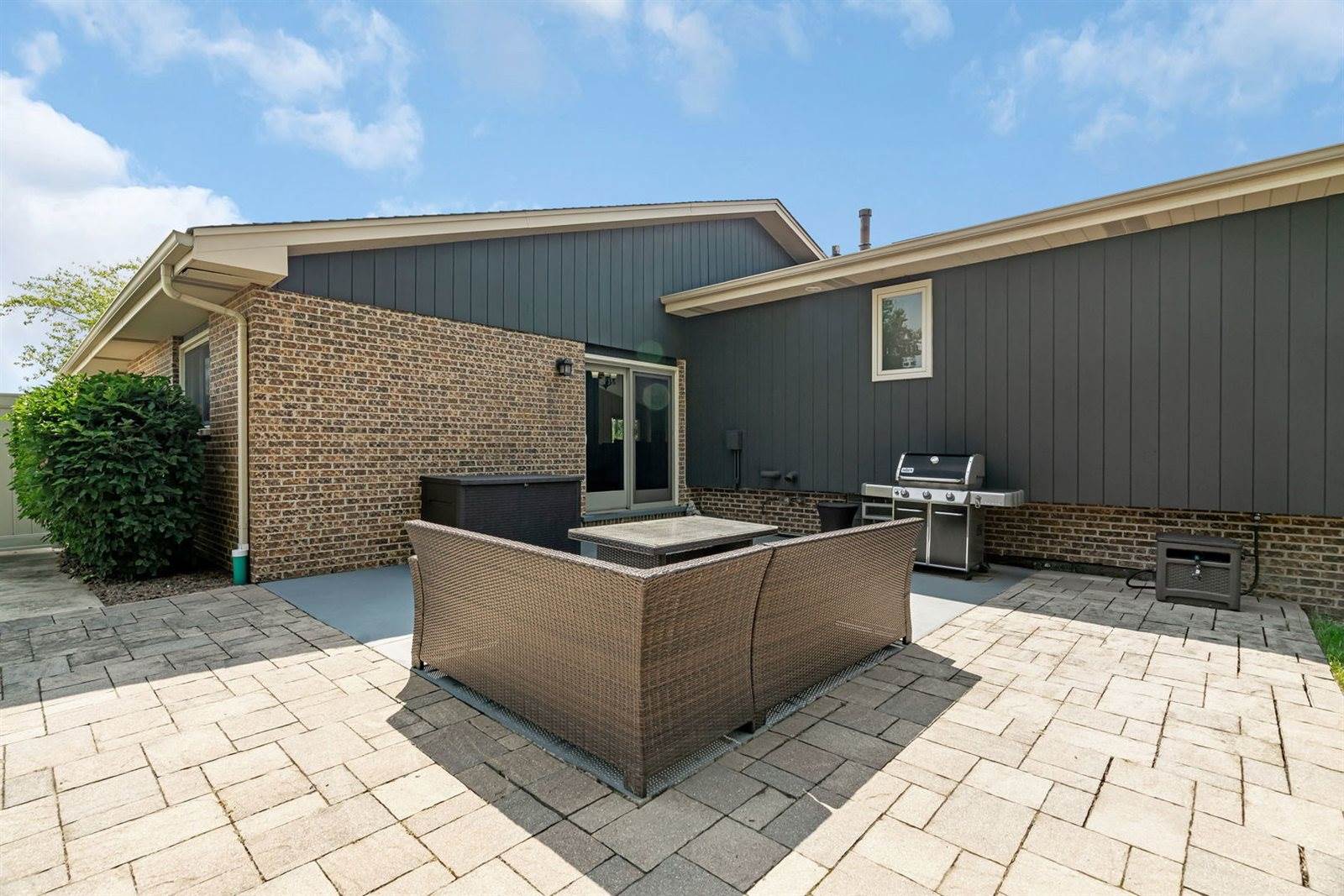 20408 South Grand Prairie Lane, Frankfort, IL 60423