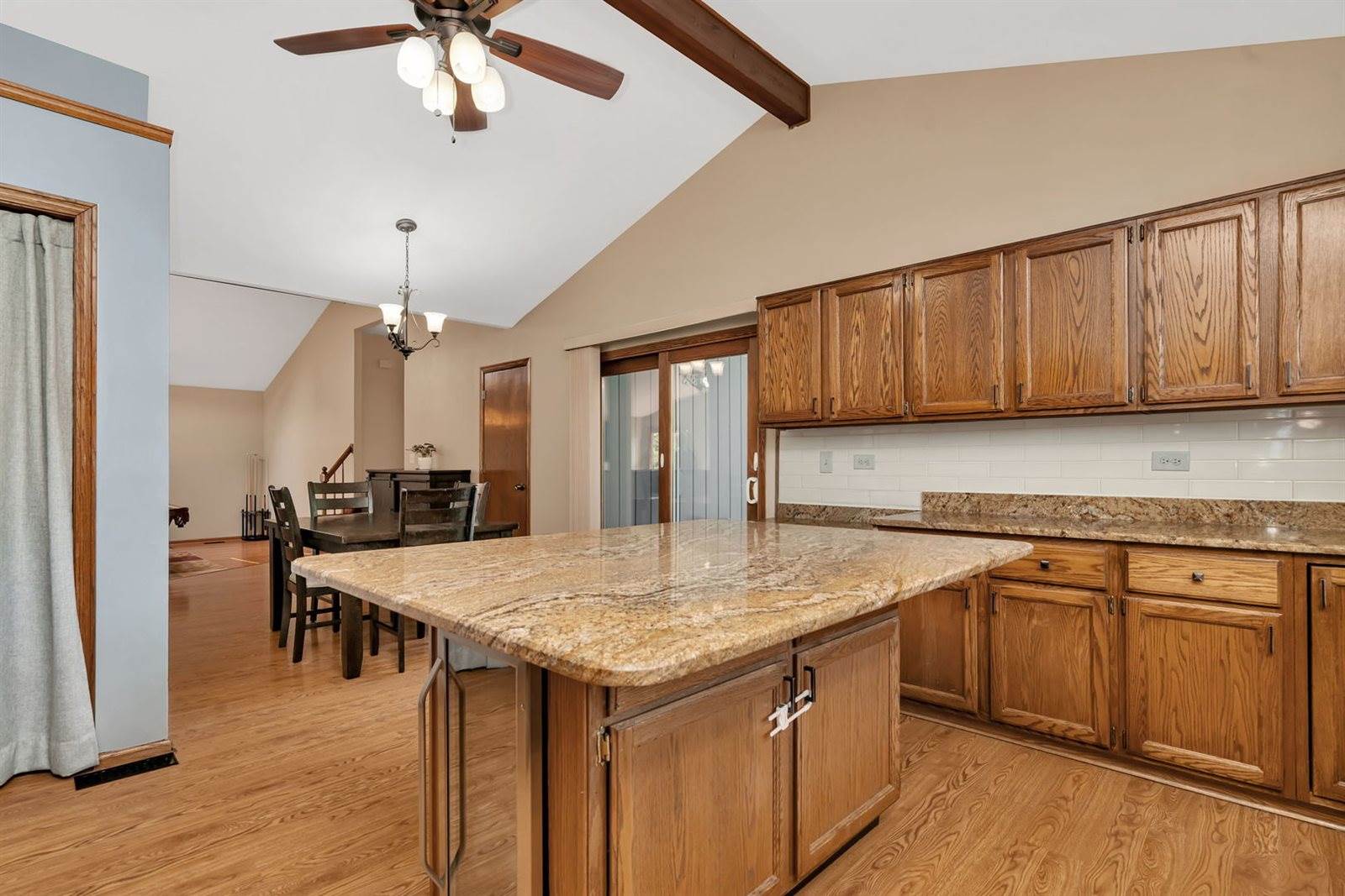 20408 South Grand Prairie Lane, Frankfort, IL 60423