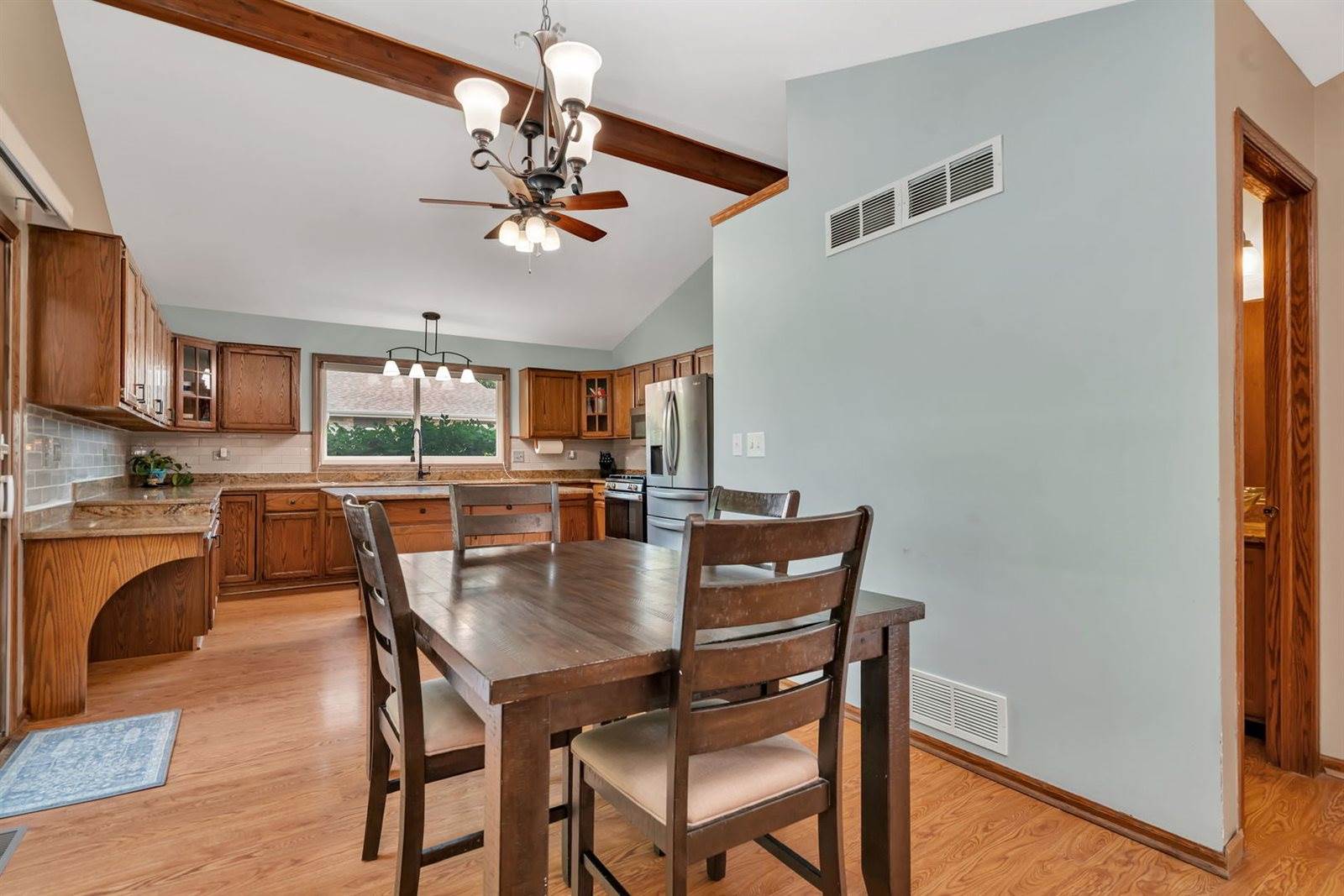 20408 South Grand Prairie Lane, Frankfort, IL 60423