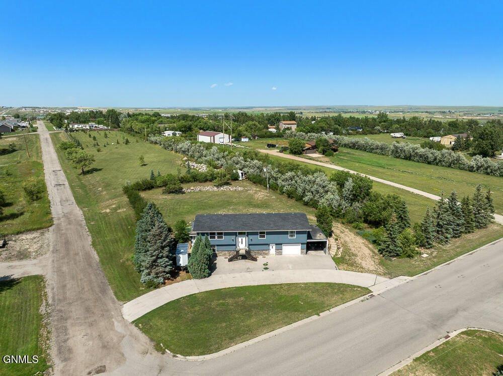 30 70th Street East, Williston, ND 58801
