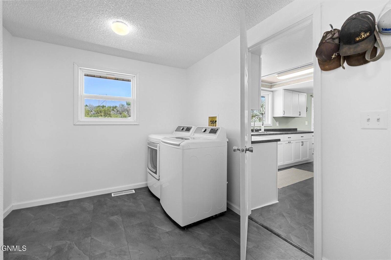 30 70th Street East, Williston, ND 58801