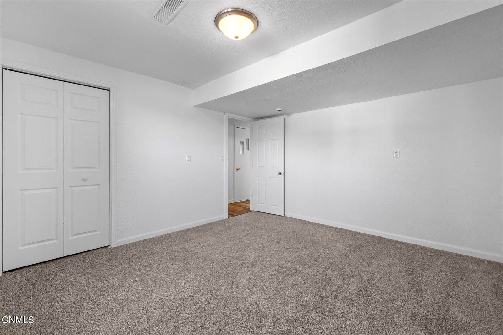 30 70th Street East, Williston, ND 58801