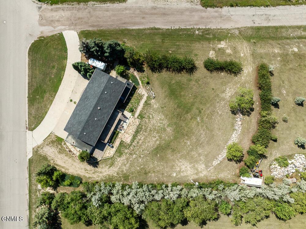 30 70th Street East, Williston, ND 58801