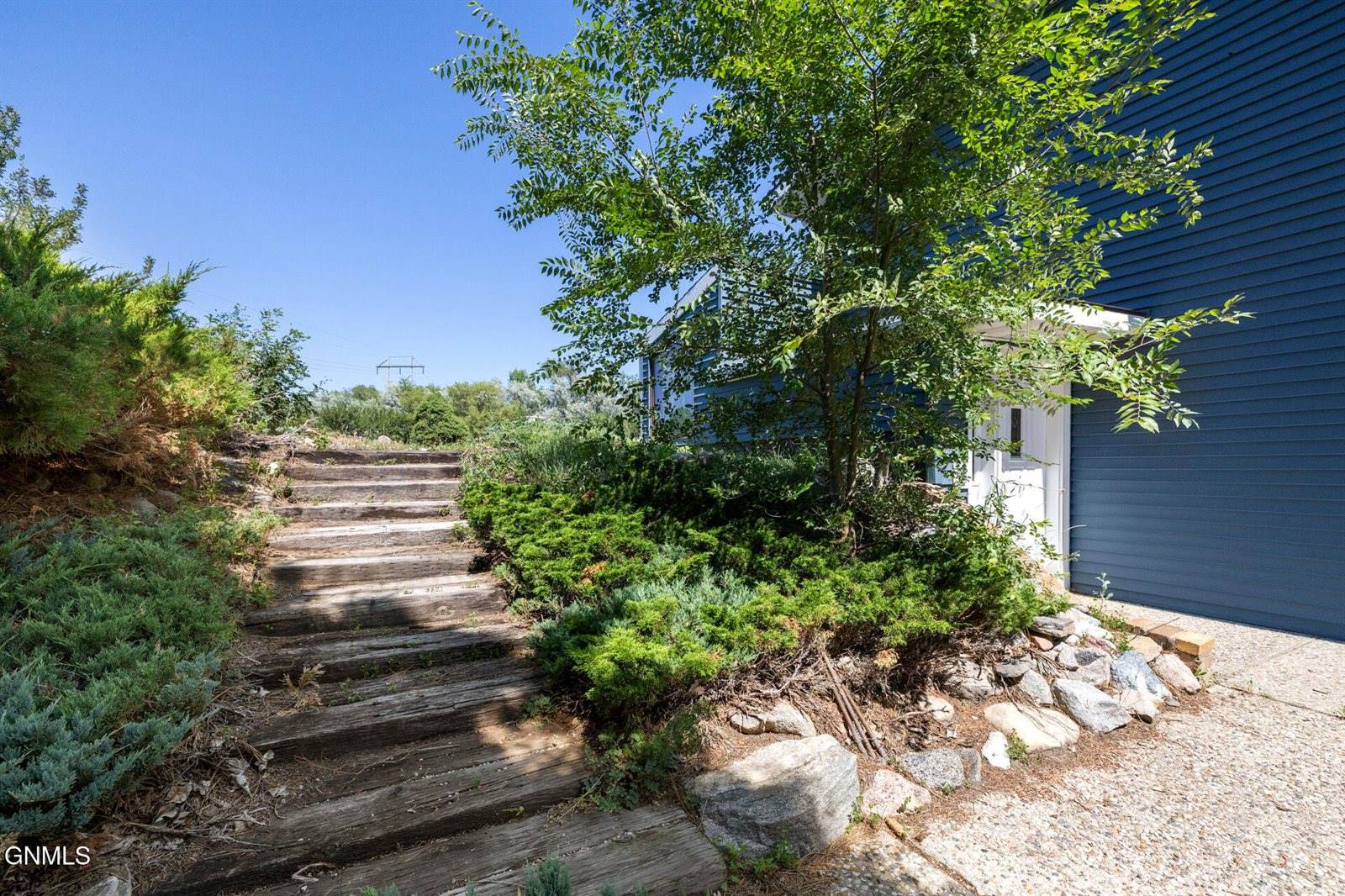 30 70th Street East, Williston, ND 58801