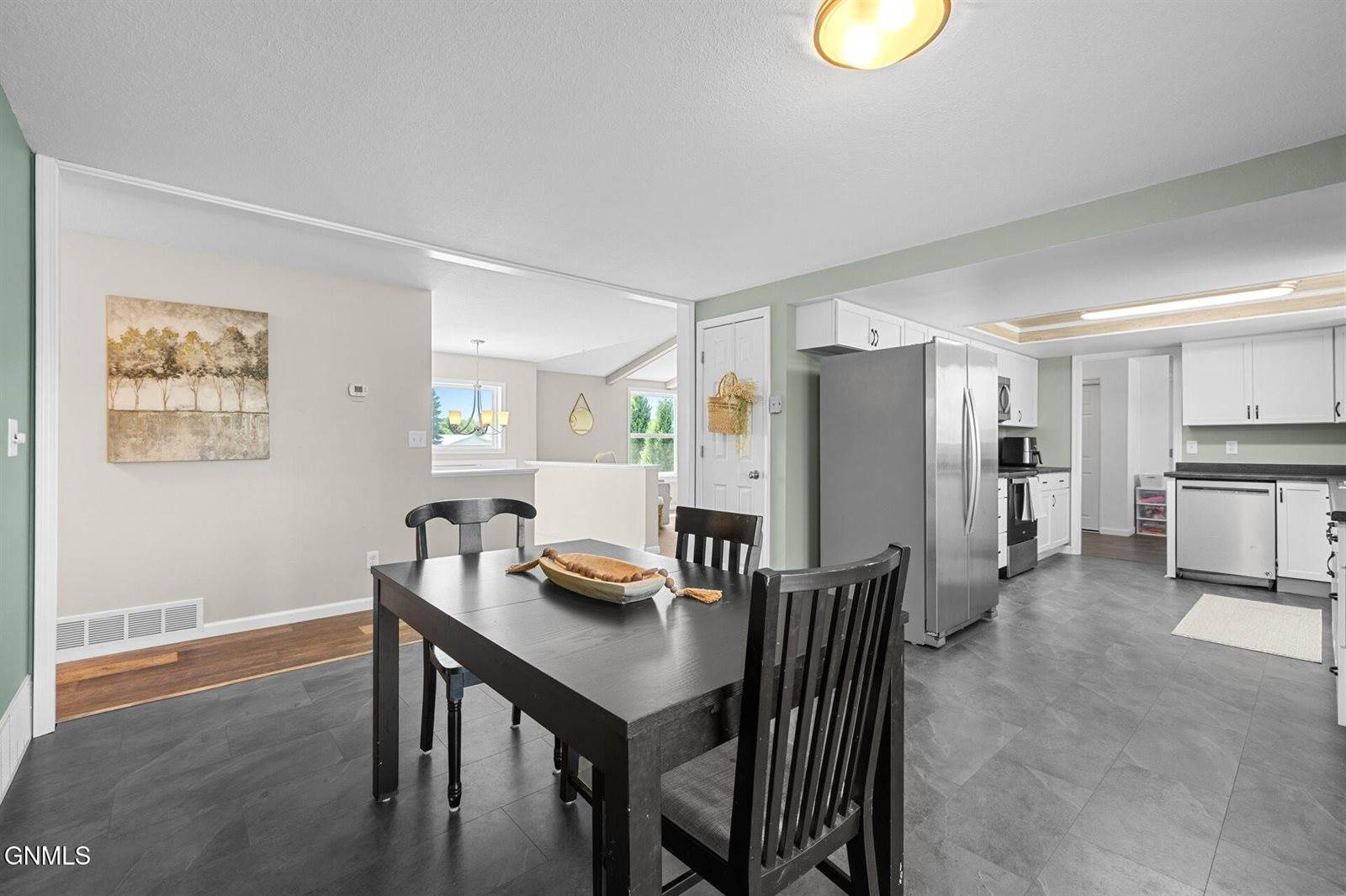 30 70th Street East, Williston, ND 58801