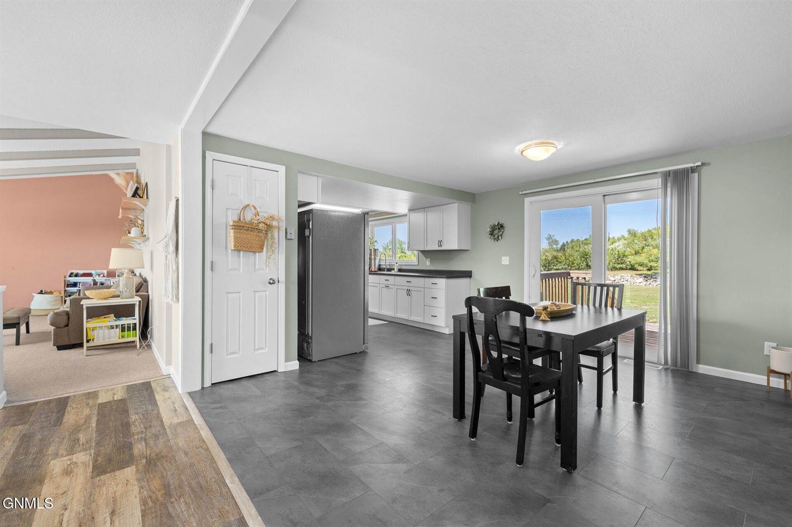 30 70th Street East, Williston, ND 58801