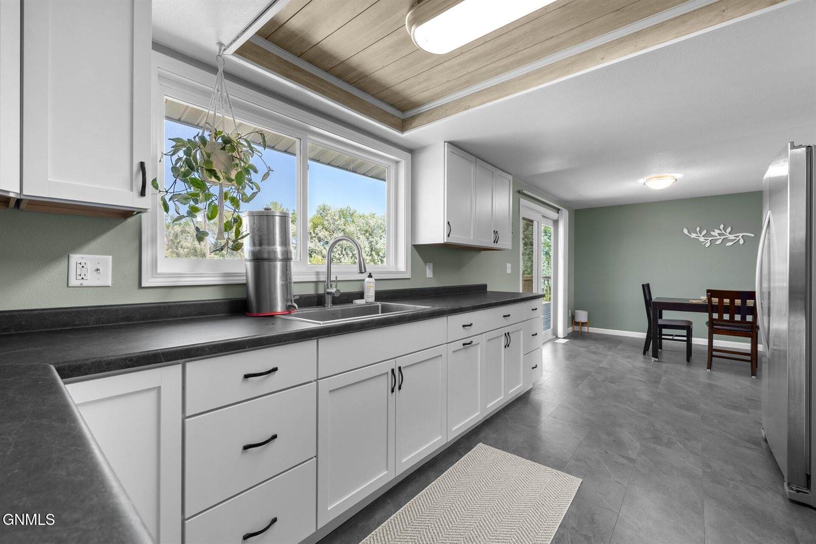 30 70th Street East, Williston, ND 58801