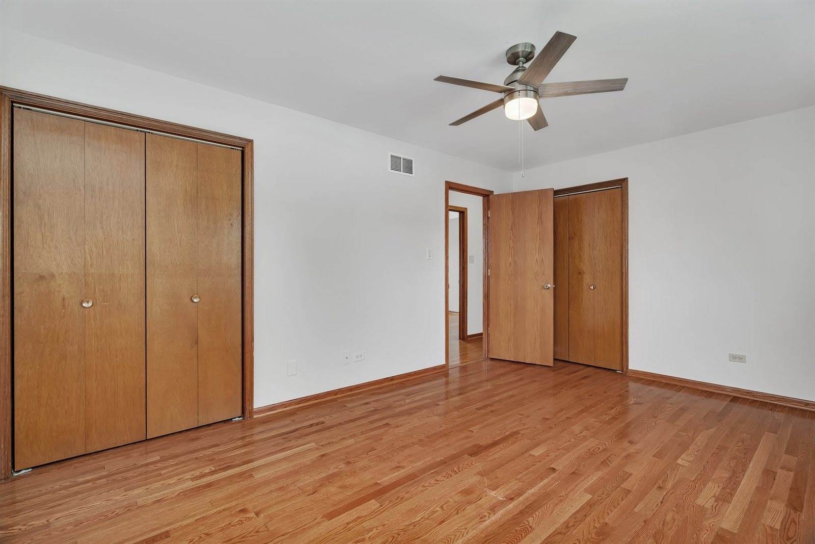 8932 Pebble Beach Lane, Orland Park, IL 60462